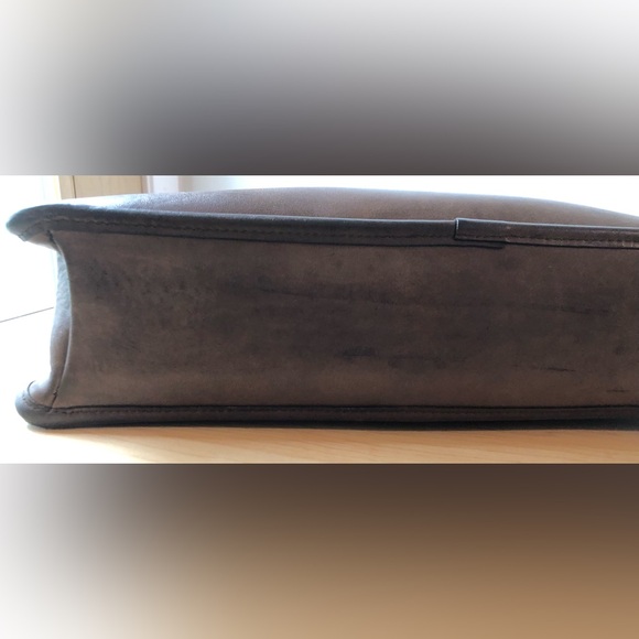 Vintage Coach NYC Slim Satchel in Mocha - Picture 14 of 16